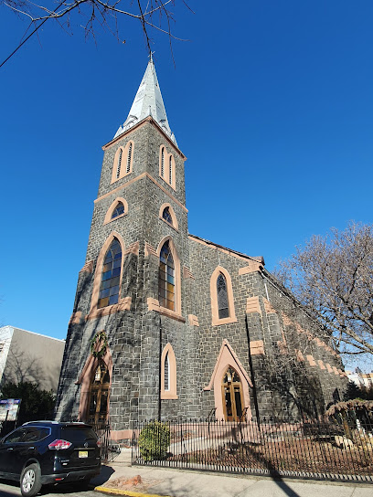 Holy Family Roman Catholic Church